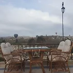 Hotel Golden Cave