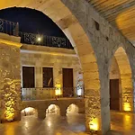 Hotel Golden Cave 2*