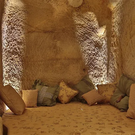 Golden Cave 2*