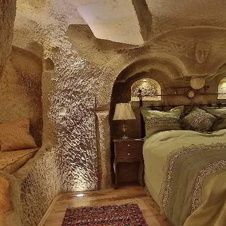 Golden Cave 2*