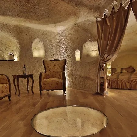 Golden Cave Отель 2*