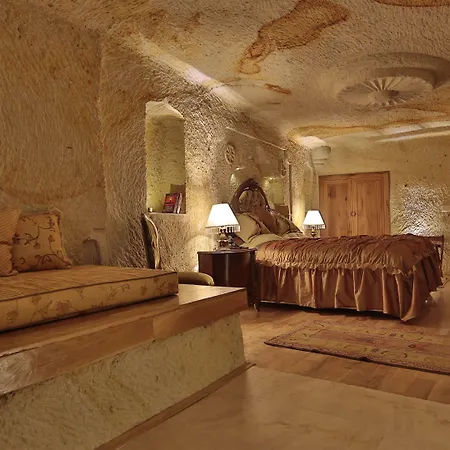 Golden Cave Hotel