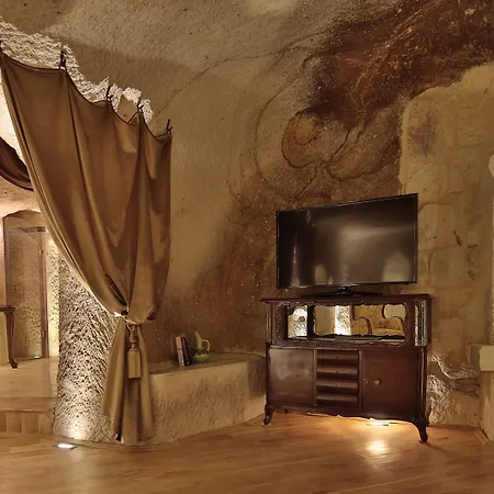 Golden Cave Hotel