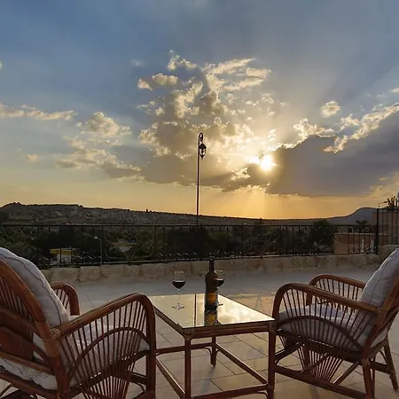 Hotel Golden Cave