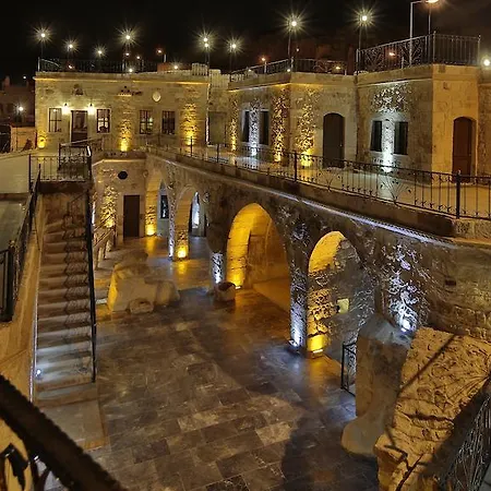 Hotel Golden Cave 2*