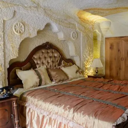 Golden Cave 2*