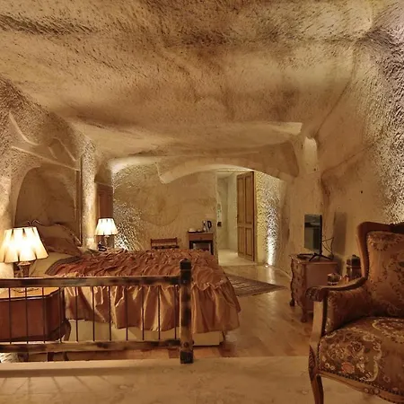 Golden Cave 2* Ургуп