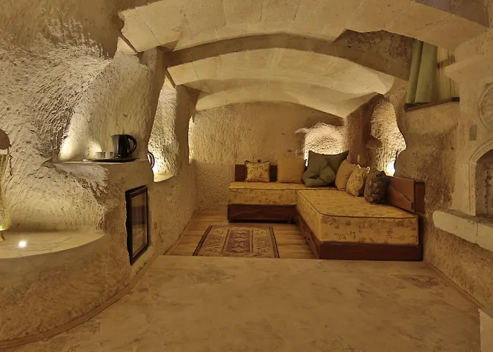 Hotel Golden Cave 2*