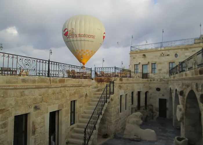 Golden Cave Hotel 2*