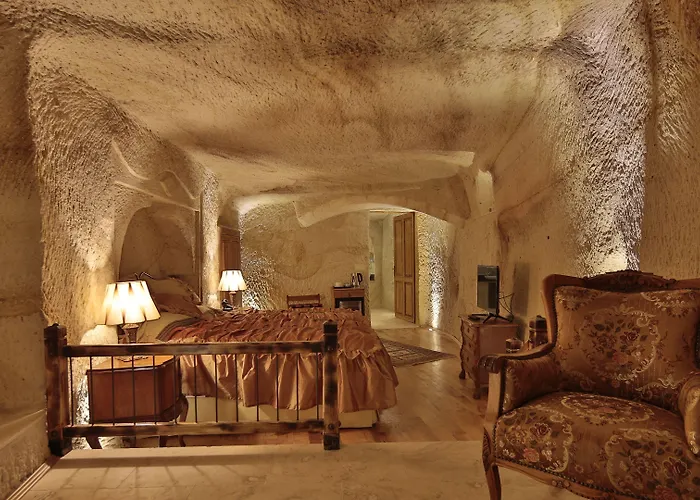 Hotel Golden Cave