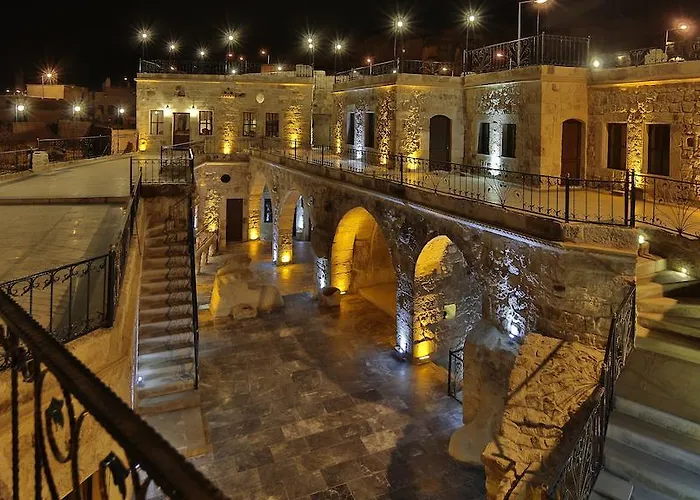 Hotel Golden Cave 2*