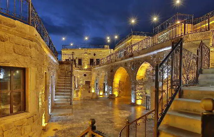 Golden Cave 호텔 2*